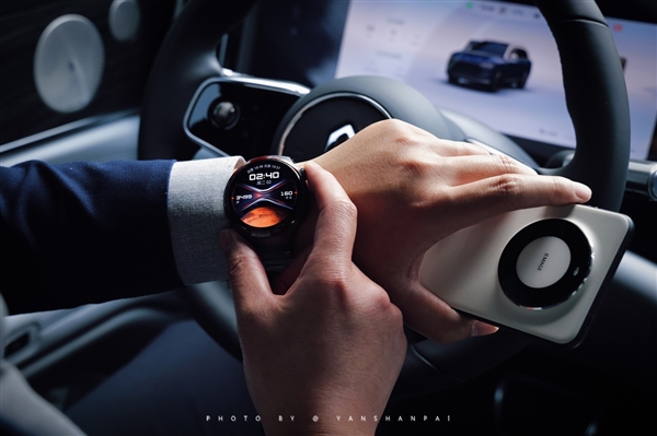 618挑选父亲节礼物必看!选择华为智能穿戴持续关爱父亲健康生活(图2) 618挑选父亲节礼物必看!选择华为智能穿戴持续关爱父亲健康生活(图2)